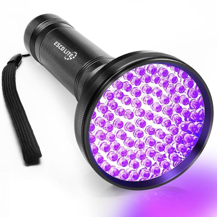 كشاف فحص UV بـ 100 لمبة LED بجسم ألمنيوم أسود